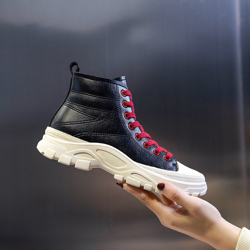 2020 New Casual Leather Lace-up Shoes