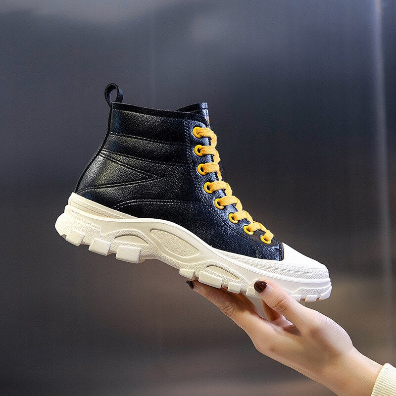 2020 New Casual Leather Lace-up Shoes